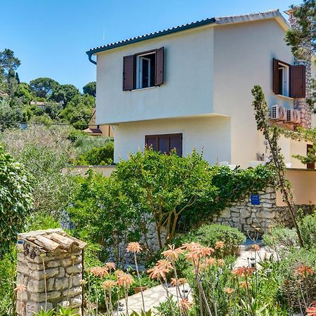 Holiday Home Villa Esperanca Veli Lošinj Exteriör bild