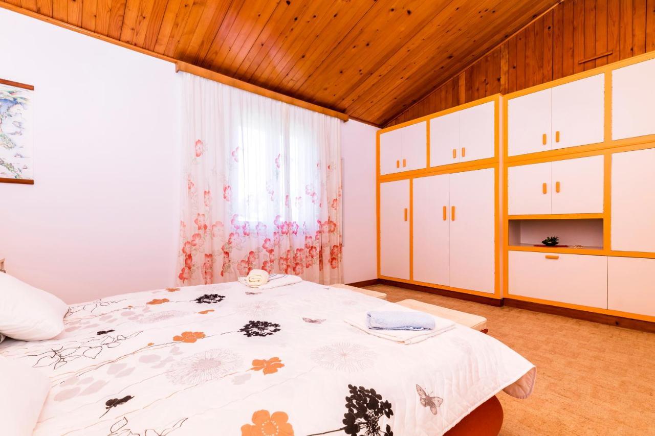 Holiday Home Villa Esperanca Veli Lošinj Exteriör bild