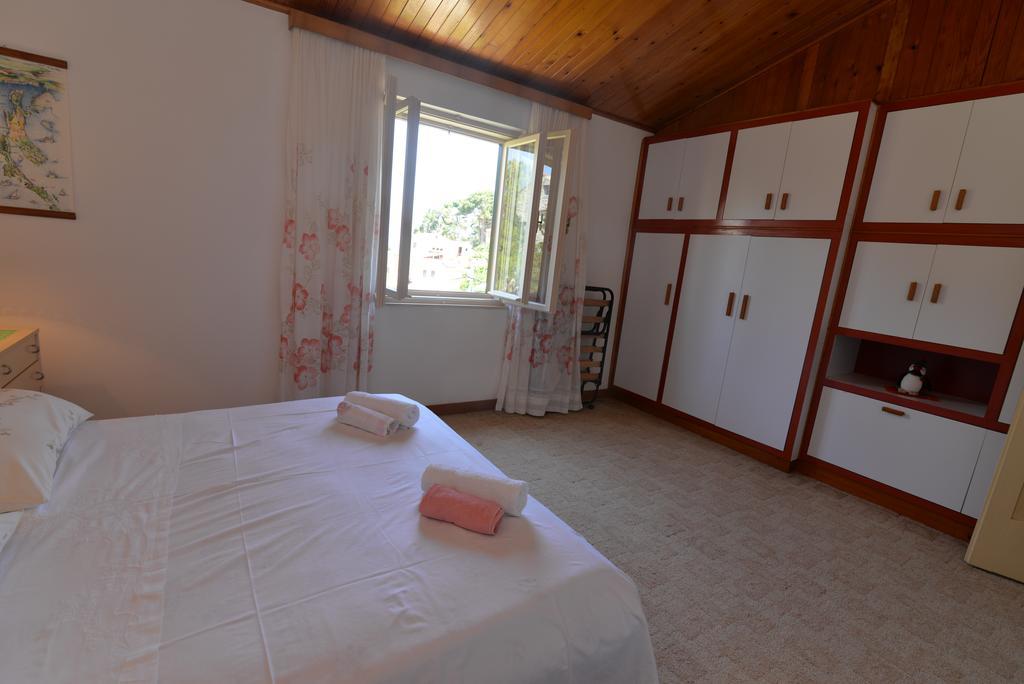 Holiday Home Villa Esperanca Veli Lošinj Exteriör bild