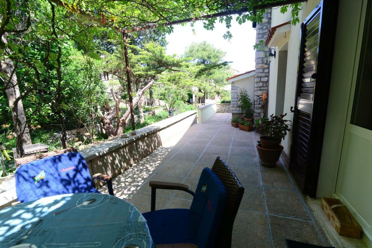 Holiday Home Villa Esperanca Veli Lošinj Exteriör bild